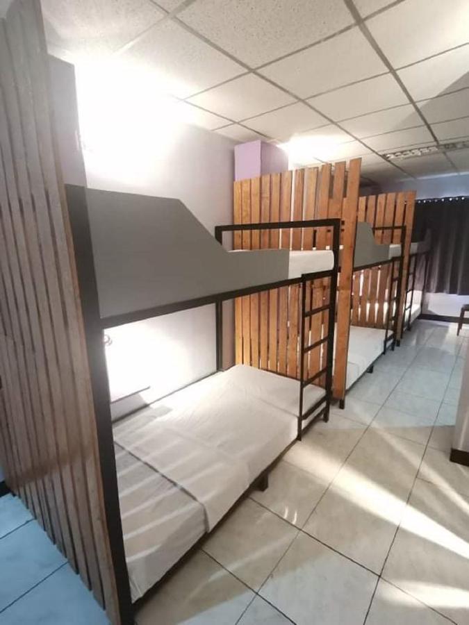 Sean'S Boat Hostel Manila Ngoại thất bức ảnh