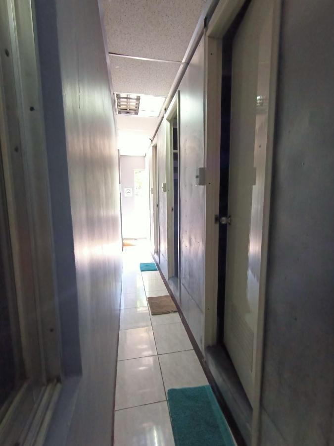 Sean'S Boat Hostel Manila Ngoại thất bức ảnh