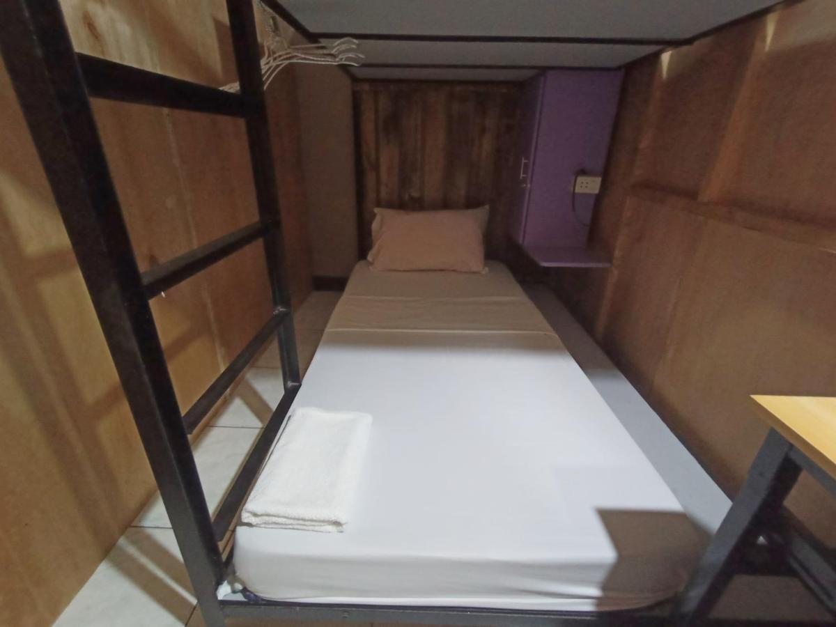 Sean'S Boat Hostel Manila Ngoại thất bức ảnh